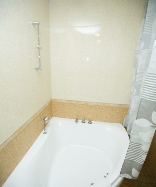 Ванная комната в номере Студио гостиницы King Hotel Astana